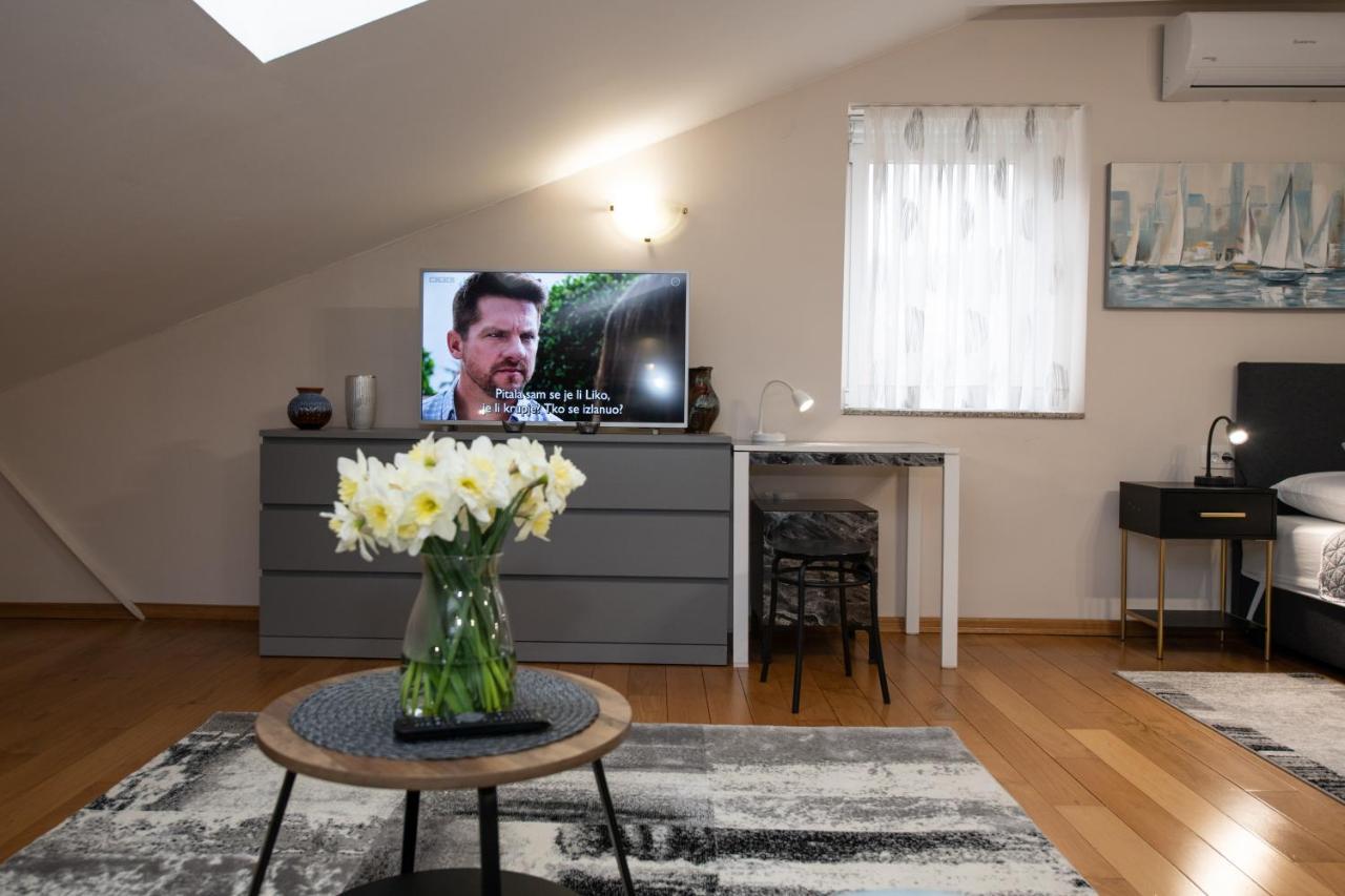 Studio "Centar 1"-50M2 Abbázia Kültér fotó